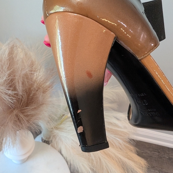 Prada Black and Tan Stiletto Heels with Geometric Pattern - Picture 8 of 13